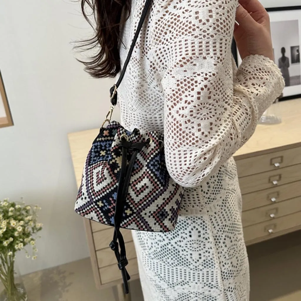 Fashion Drawstring Crossbody Bag for Women Girl Bucket Bag Canvas Shoulder Bag Female Ethnic Styles Messengers Bag