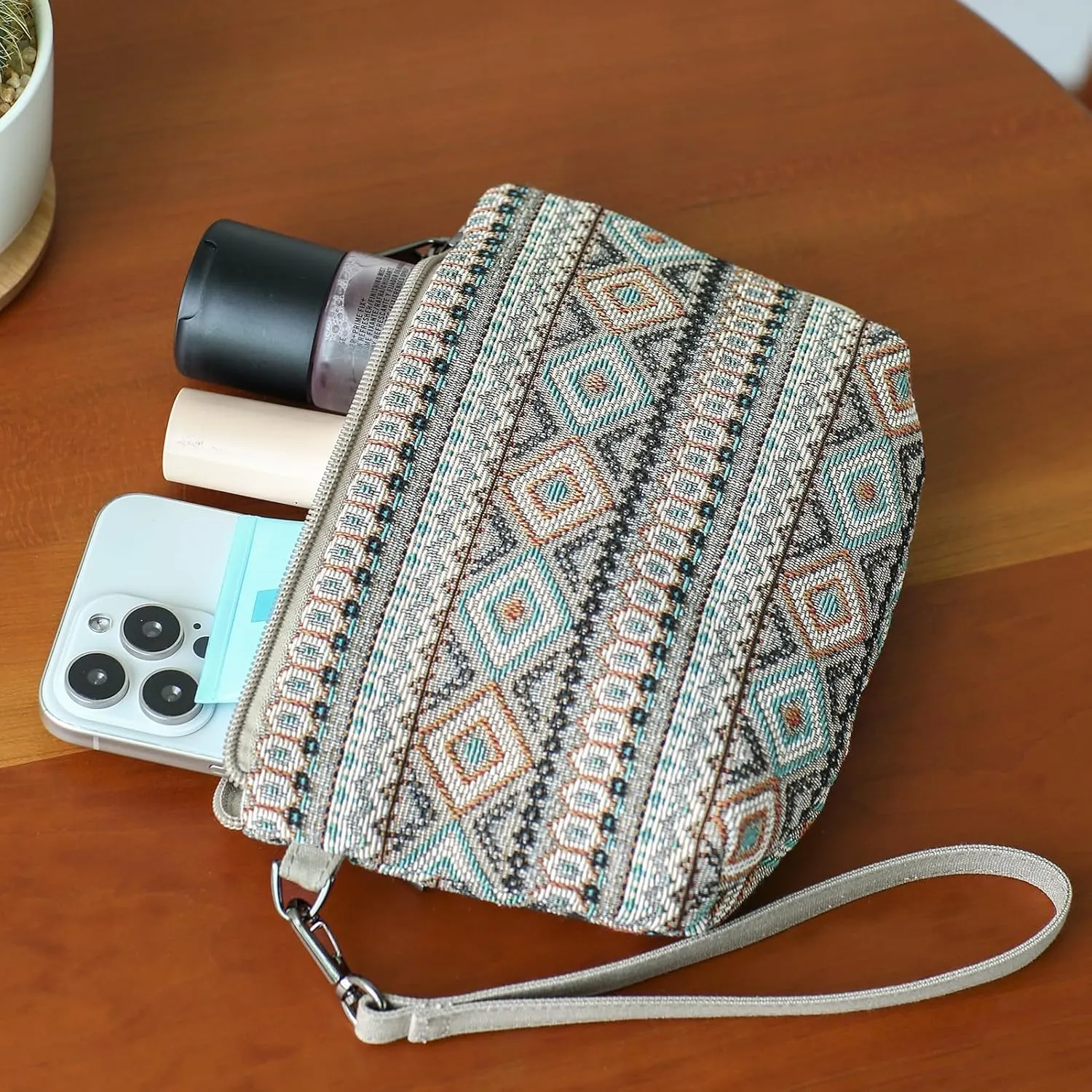 Women Zipper Wristlet Wallet with Coin Pocket