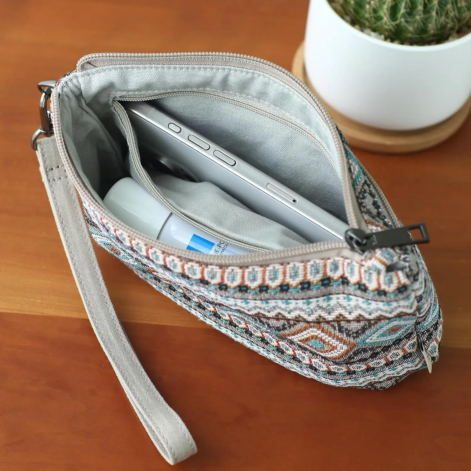 Women Zipper Wristlet Wallet with Coin Pocket